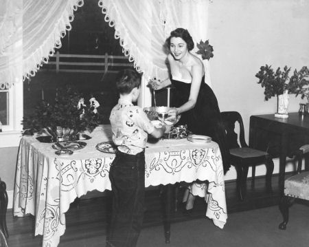 Patricia Neal and Henry Hurt